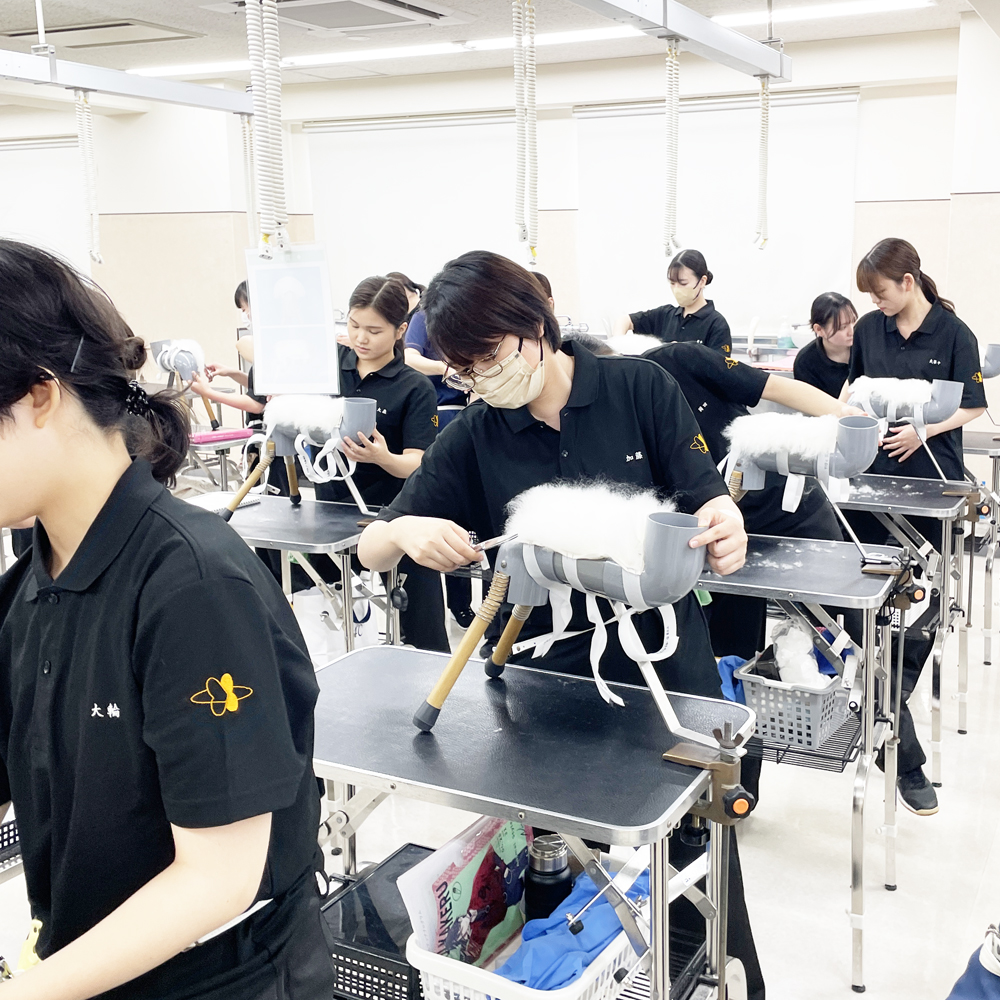 １年生はグルーミングとカット強化☆